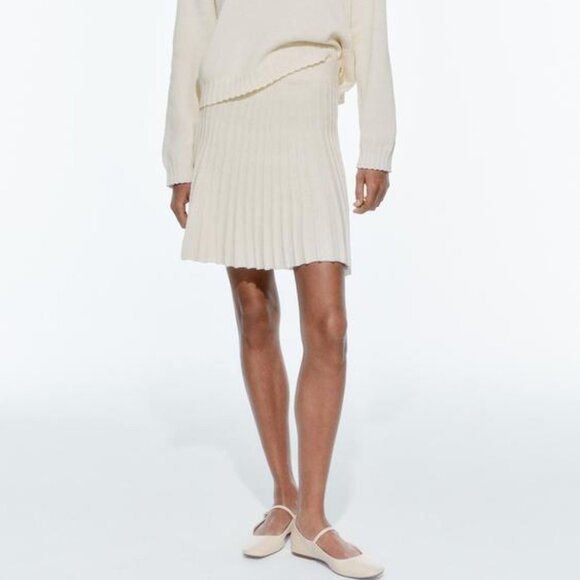 NWT ECRU BEIGE PLEATED RUSTIC KNIT SKIRT - Picture 6 of 9